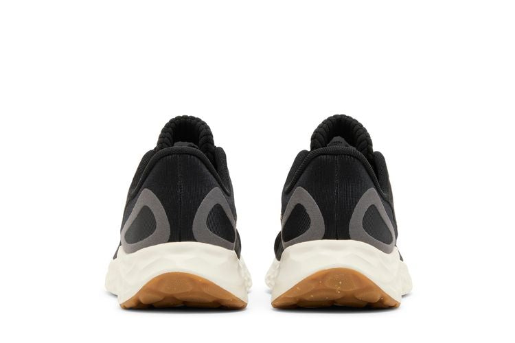 Wmns Fresh Foam Arishi v4 Wide 'Black Gold Gum'