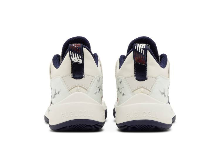 Two WXY V3 'Sea Salt Team Navy'