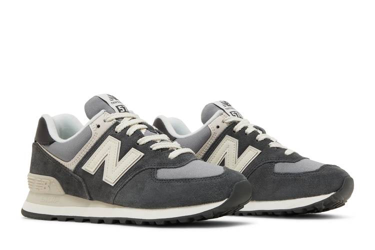 Wmns 574 'Blacktop Turtledove'