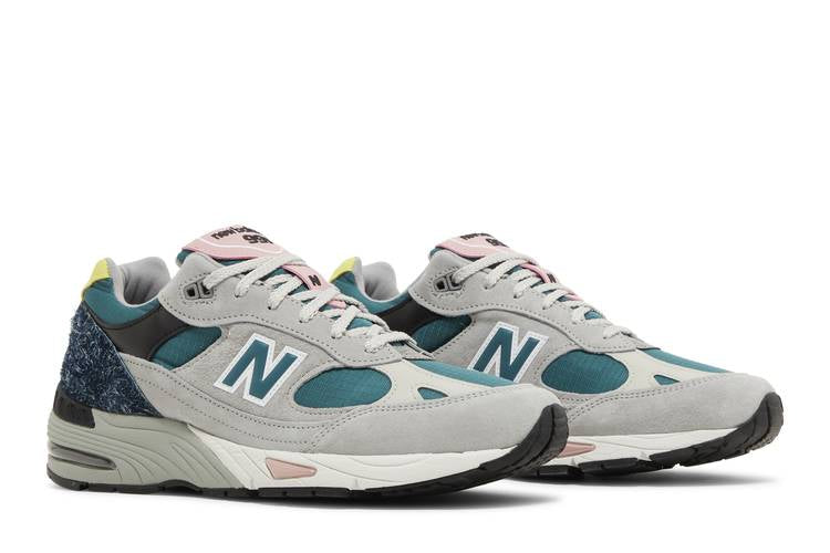 991 Made in England 'Pacific Majolica Blue'