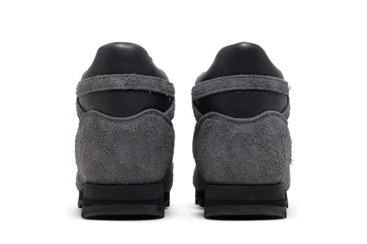 Rainier 'Magnet Black'