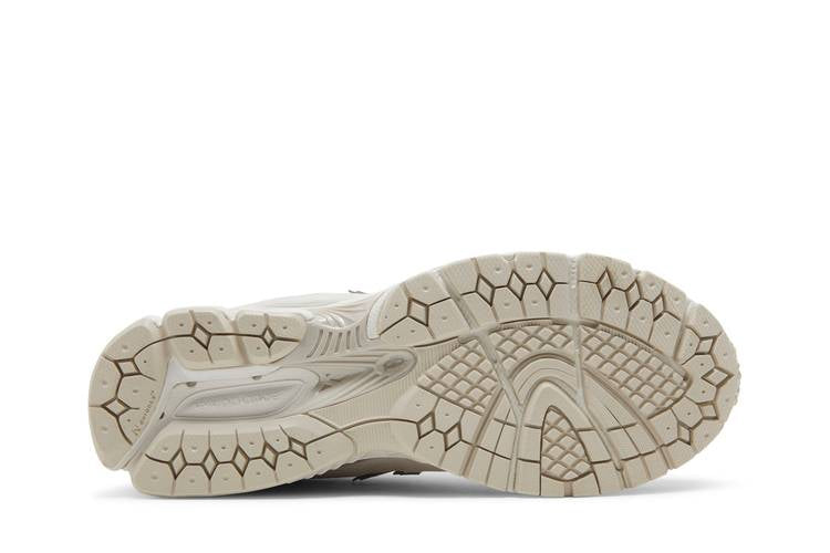 2002R 'Light Dark Tan'