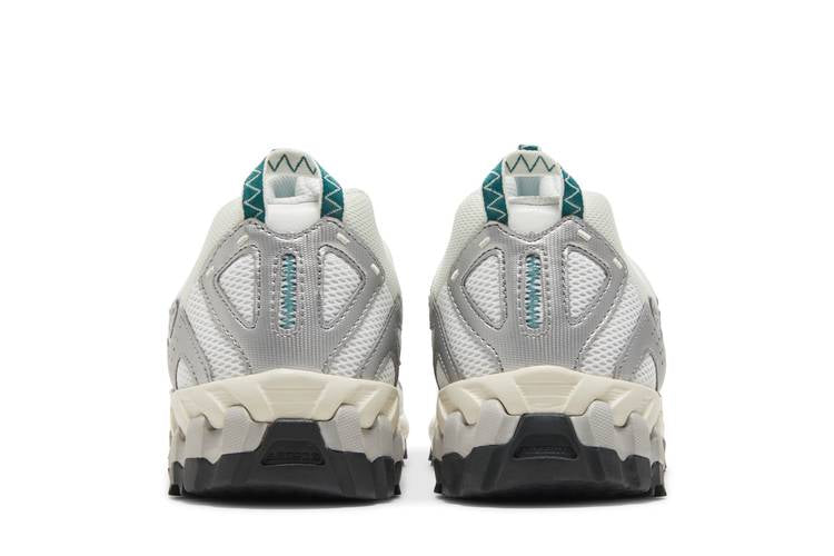 610 'Silver Reflection'