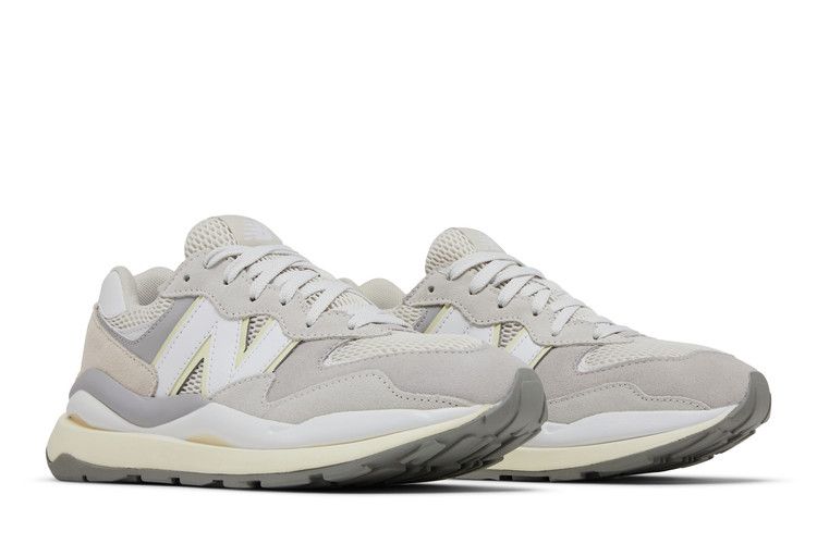 Wmns 57/40 'Moonbeam Dawn Glow'