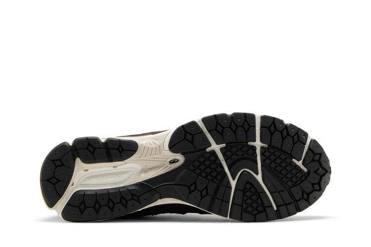 2002R GORE-TEX 'Black Coffee'