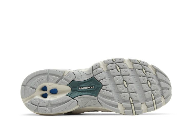 530 'Reflection Green'