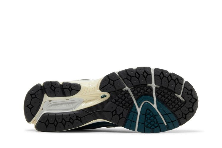 1906R 'White Navy' Footlocker Exclusive