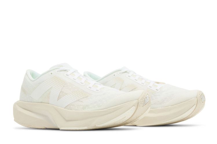 Wmns FuelCell Rebel v4 'White Linen'
