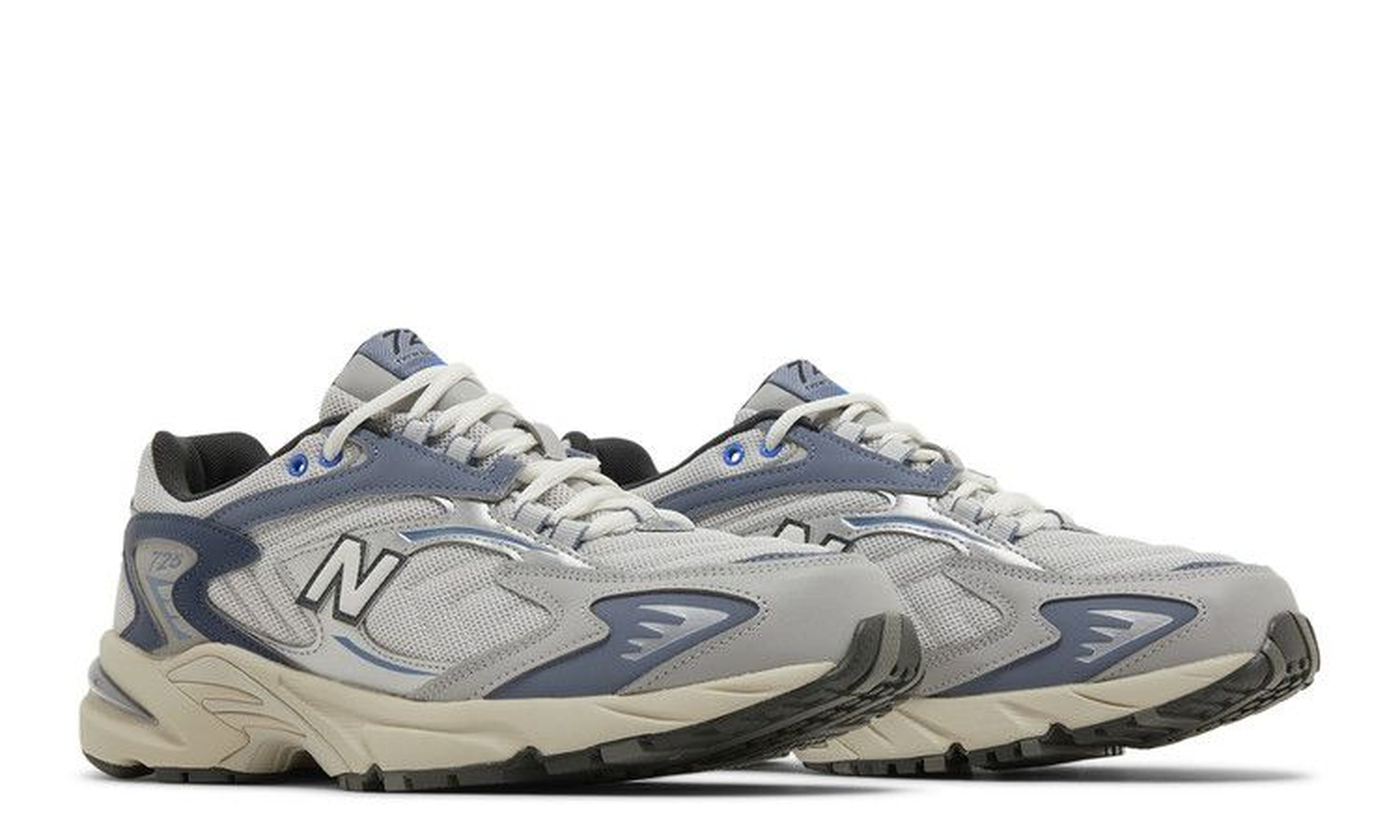 725 'Arctic Grey Silver'