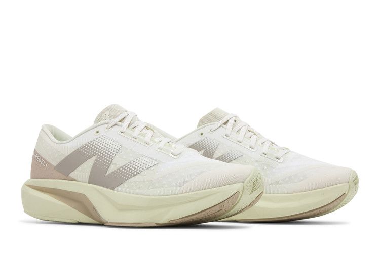 FuelCell Rebel v4 'Linen Lichen Green'