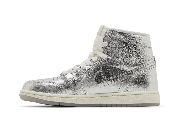 Wmns Air Jordan 1 Retro High OG 'Chrome'