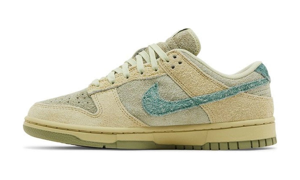 Wmns Dunk Low 'Olive Aura'