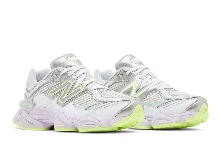9060 'White Taro'