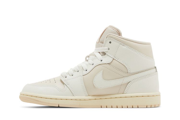 Wmns Air Jordan 1 Mid 'Legend Light Brown'