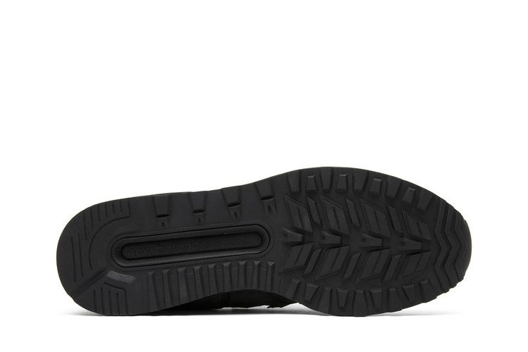 Ronnie Fieg x Dover Street Market x 574 Sport 'Triple Black Special Box'