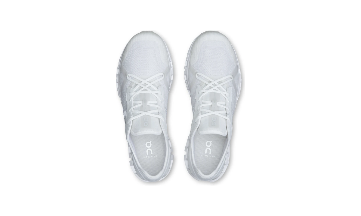 ON Cloud X 4 AD 'White Wolf'