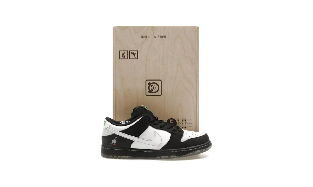 Jeff Staple x Dunk Low Pro SB 'Panda Pigeon' Laser-Etched Special Box
