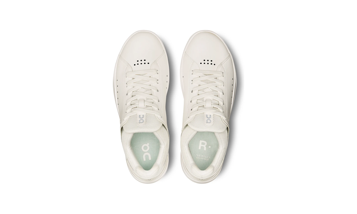 On The Roger Advantage All White (Women's)