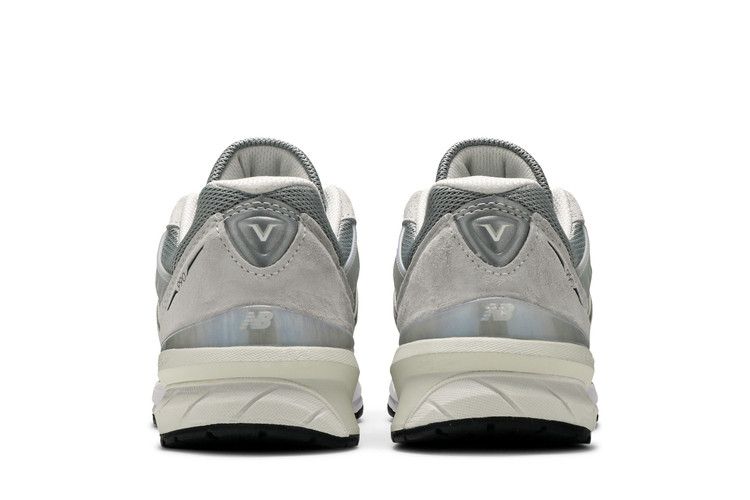 990v5 Made In USA 'Nimbus Cloud Silver'