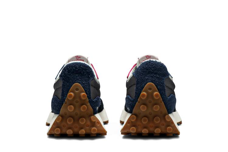 327 'Castle Rock Indigo'