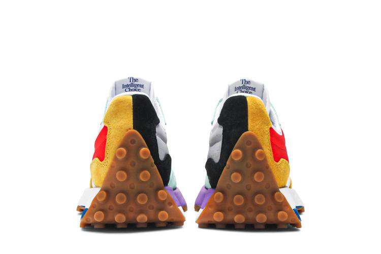 Wmns 327 'Neo Flame'