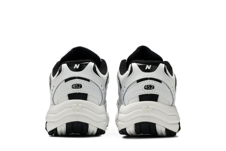 Wmns 452 'White Black'