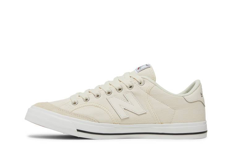Numeric 212 'White Red'