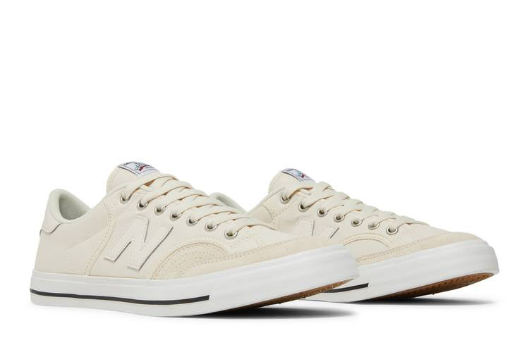 Numeric 212 'White Red'