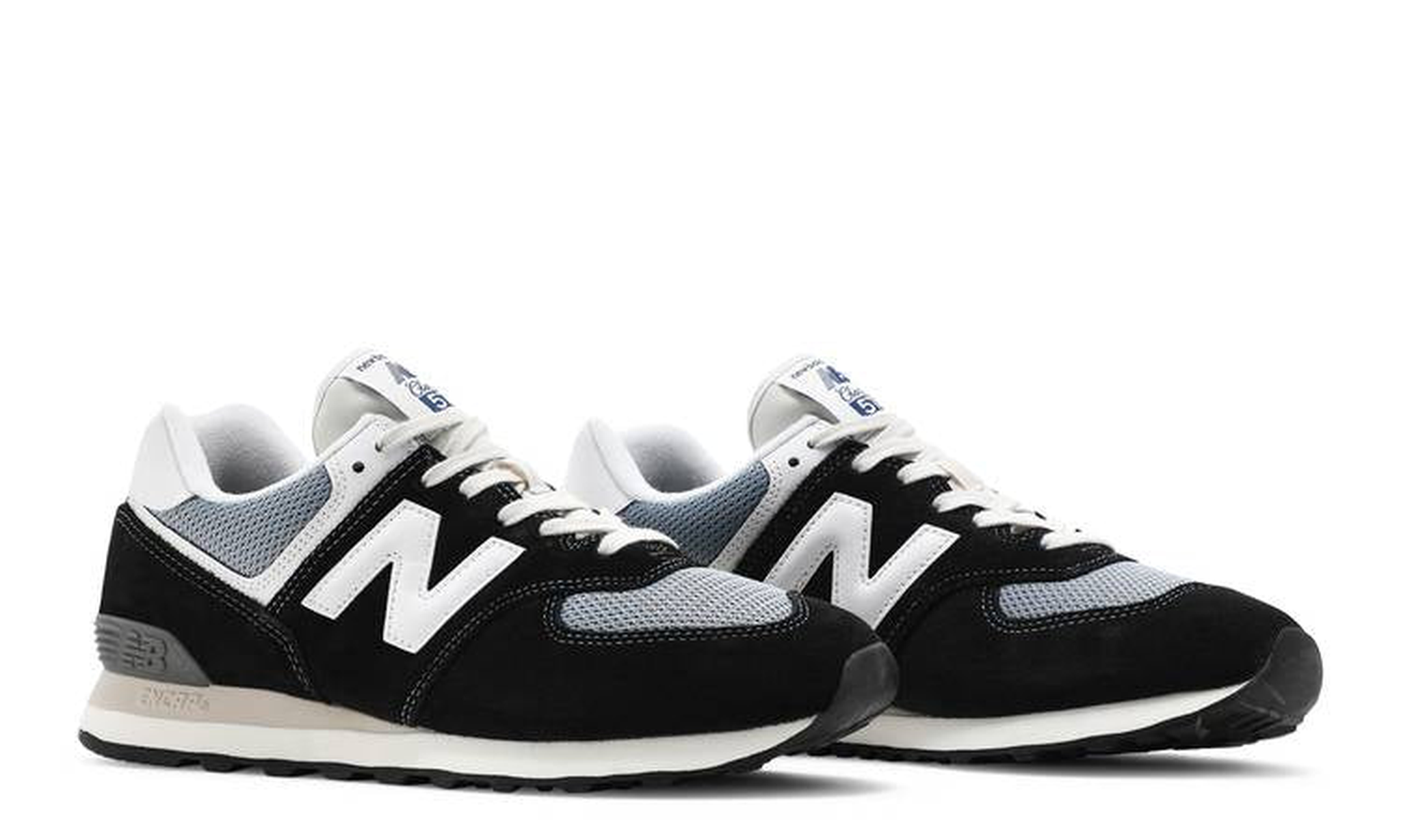 574 'Black Reflection'