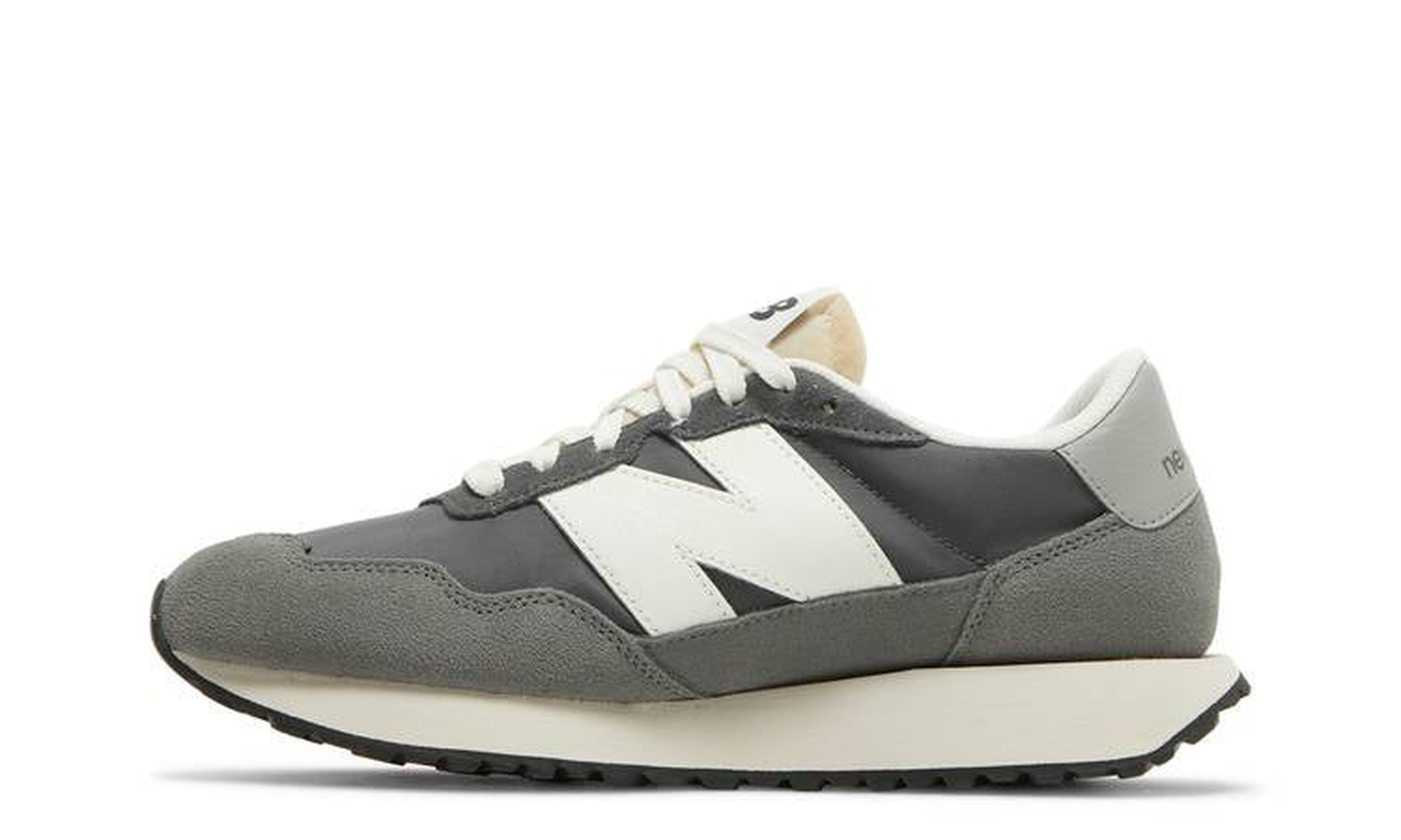 Wmns 237 'Magnet'