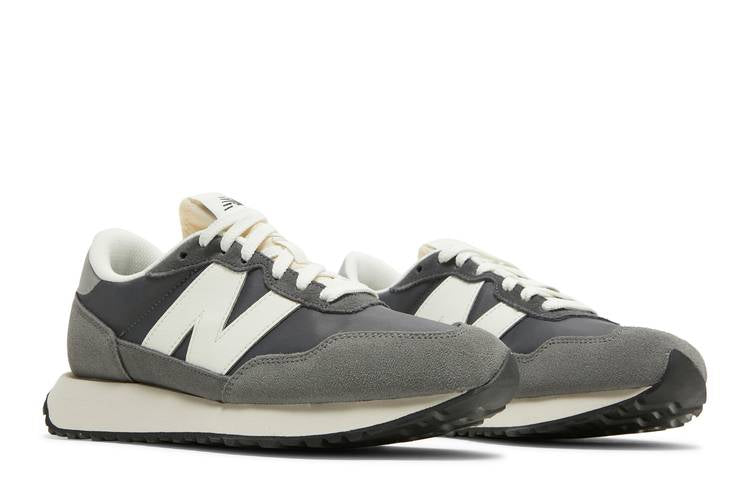 Wmns 237 'Magnet'
