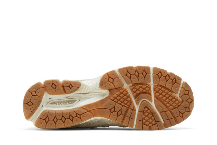 2002R 'Protection Pack - Distressed'