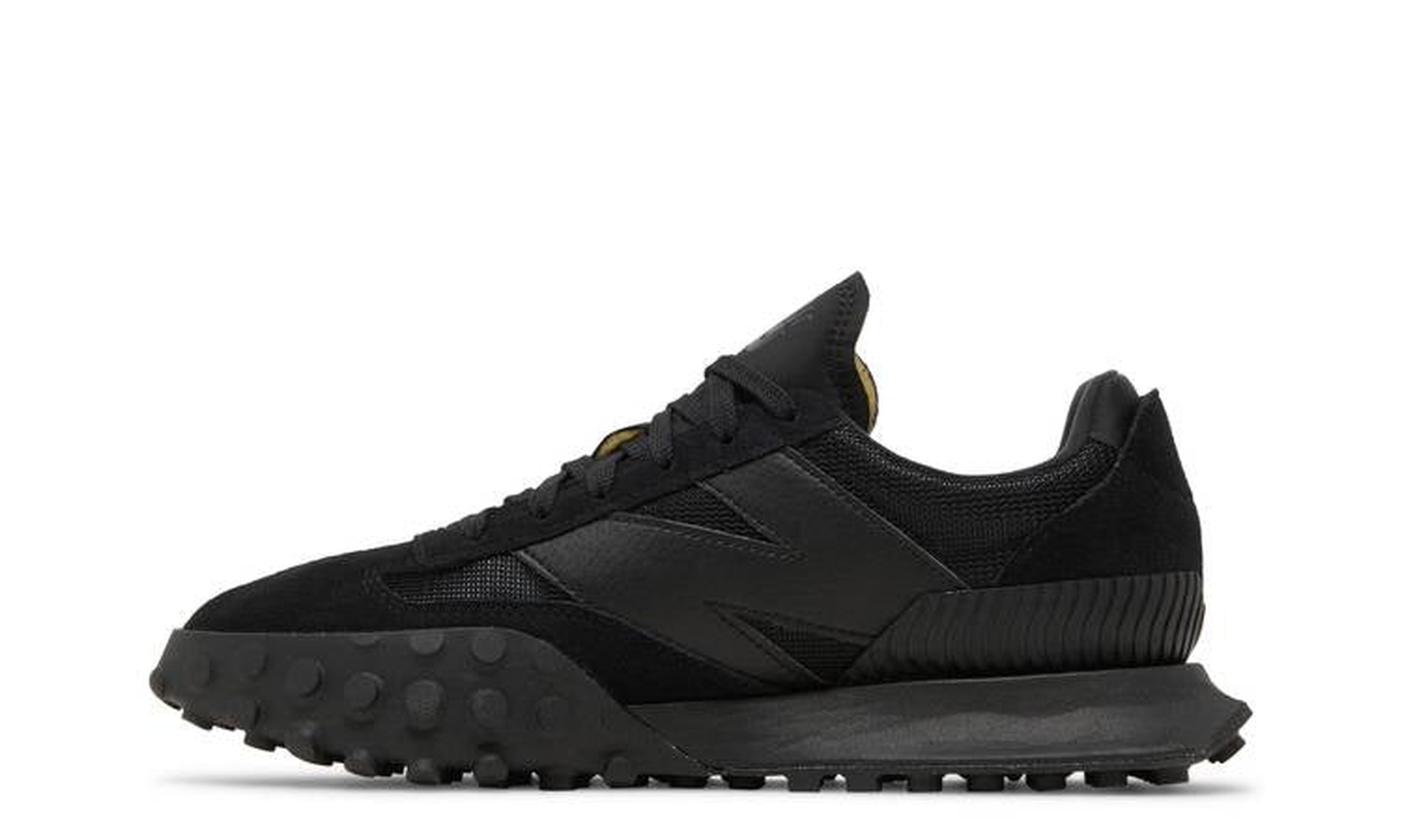 XC-72 'Triple Black'