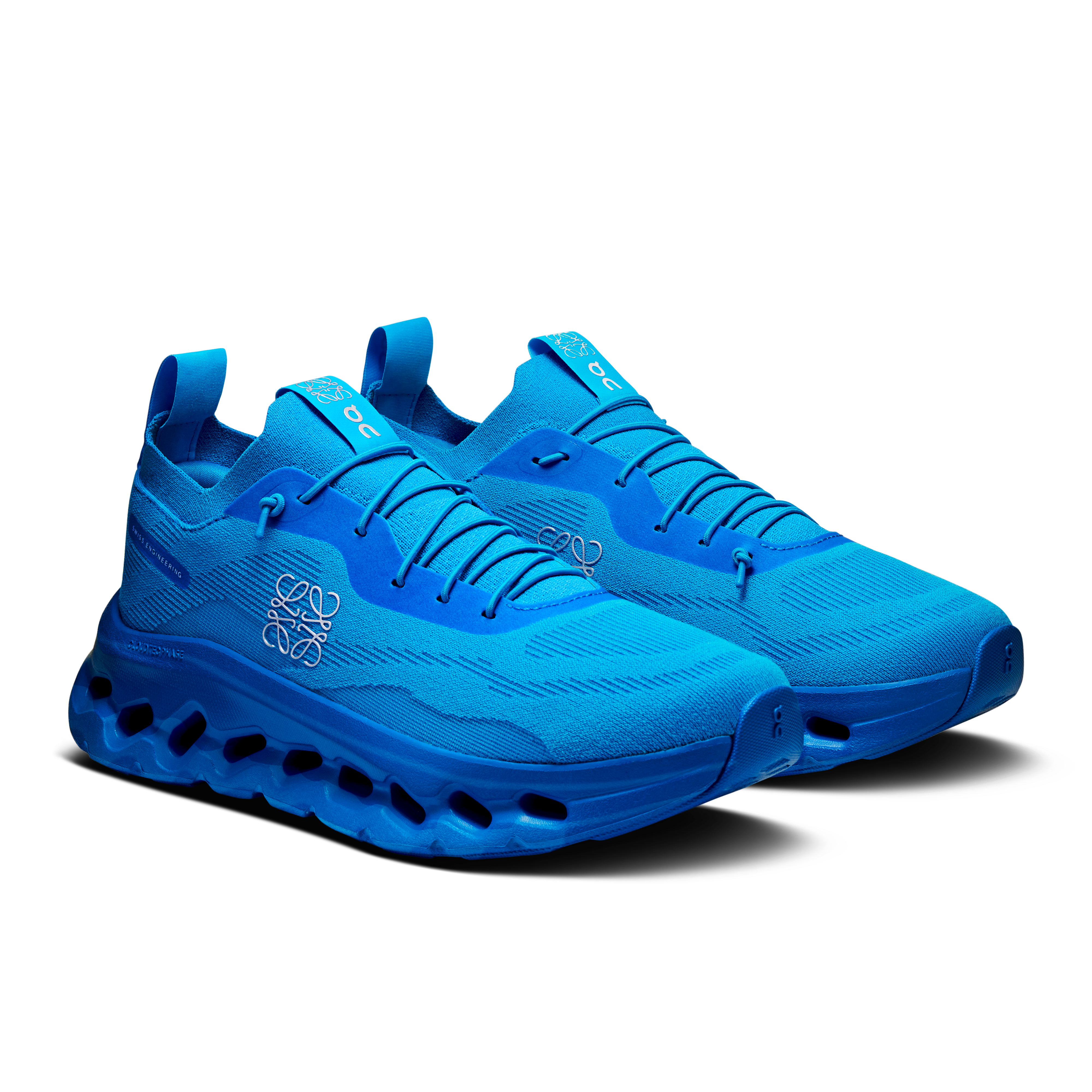 Cloudtilt LOEWE W Electric Blue