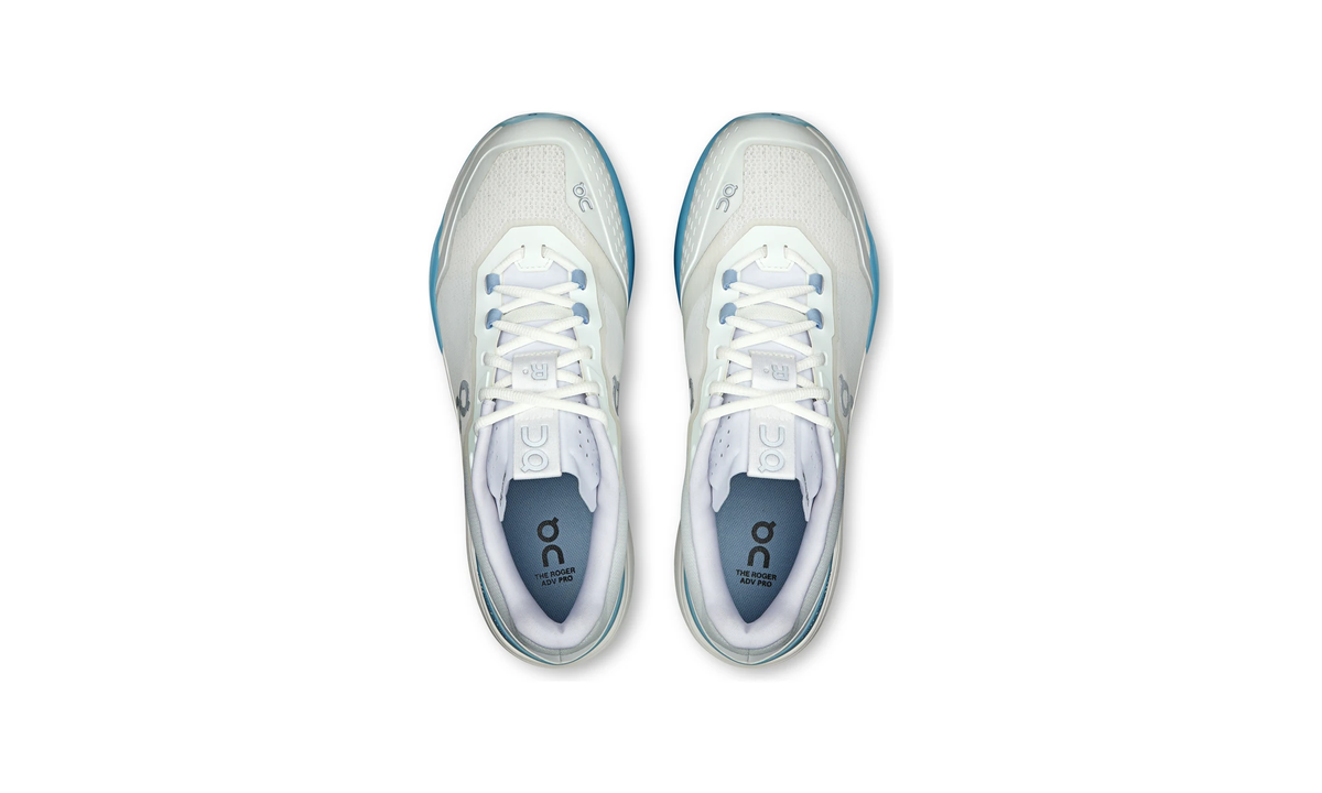 On The Roger Advantage Pro White Chambray