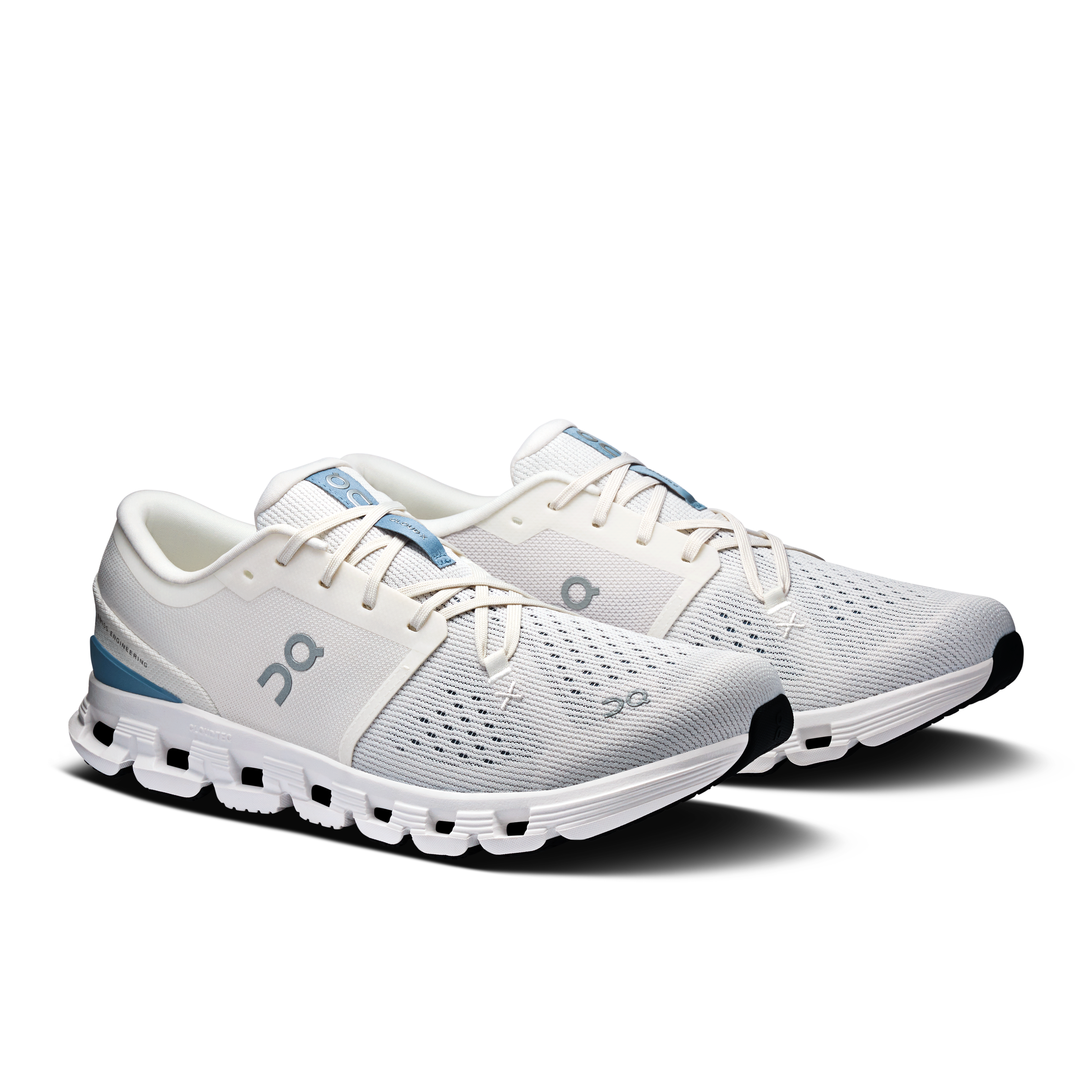 Cloud X 4 M Ivory | Steel