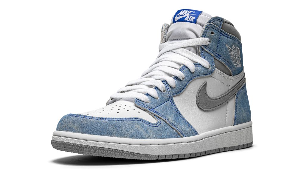 Air Jordan 1 Retro High OG Hyper Royal