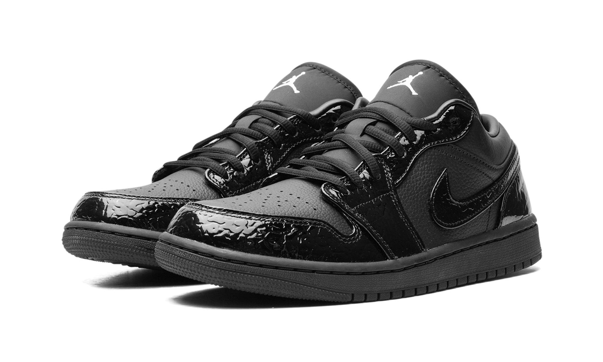 Wmns Air Jordan 1 Low SE 'Black Croc'