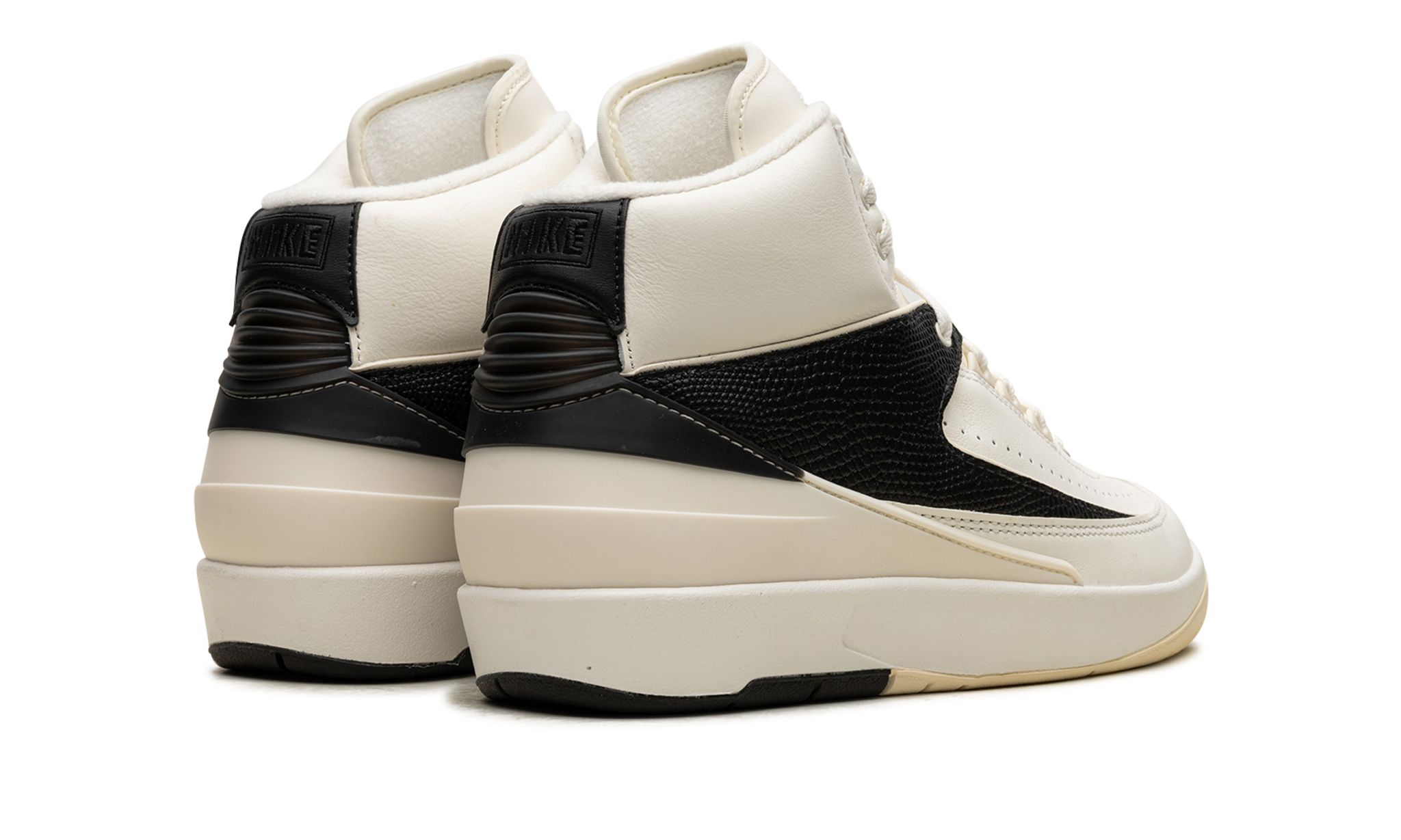 Wmns Air Jordan 2 Retro 'Sail Black'