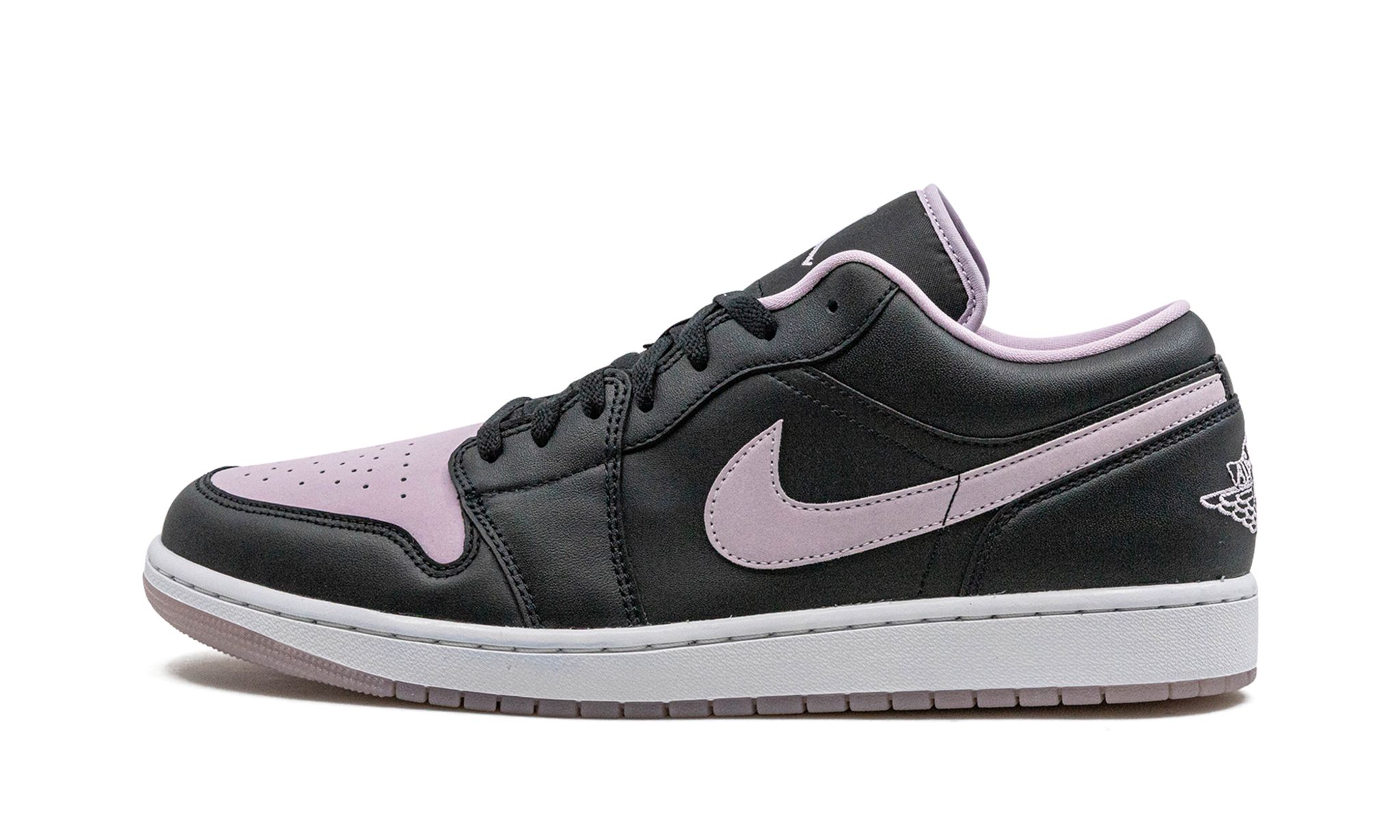 Air Jordan 1 Low SE Black Iced Lilac
