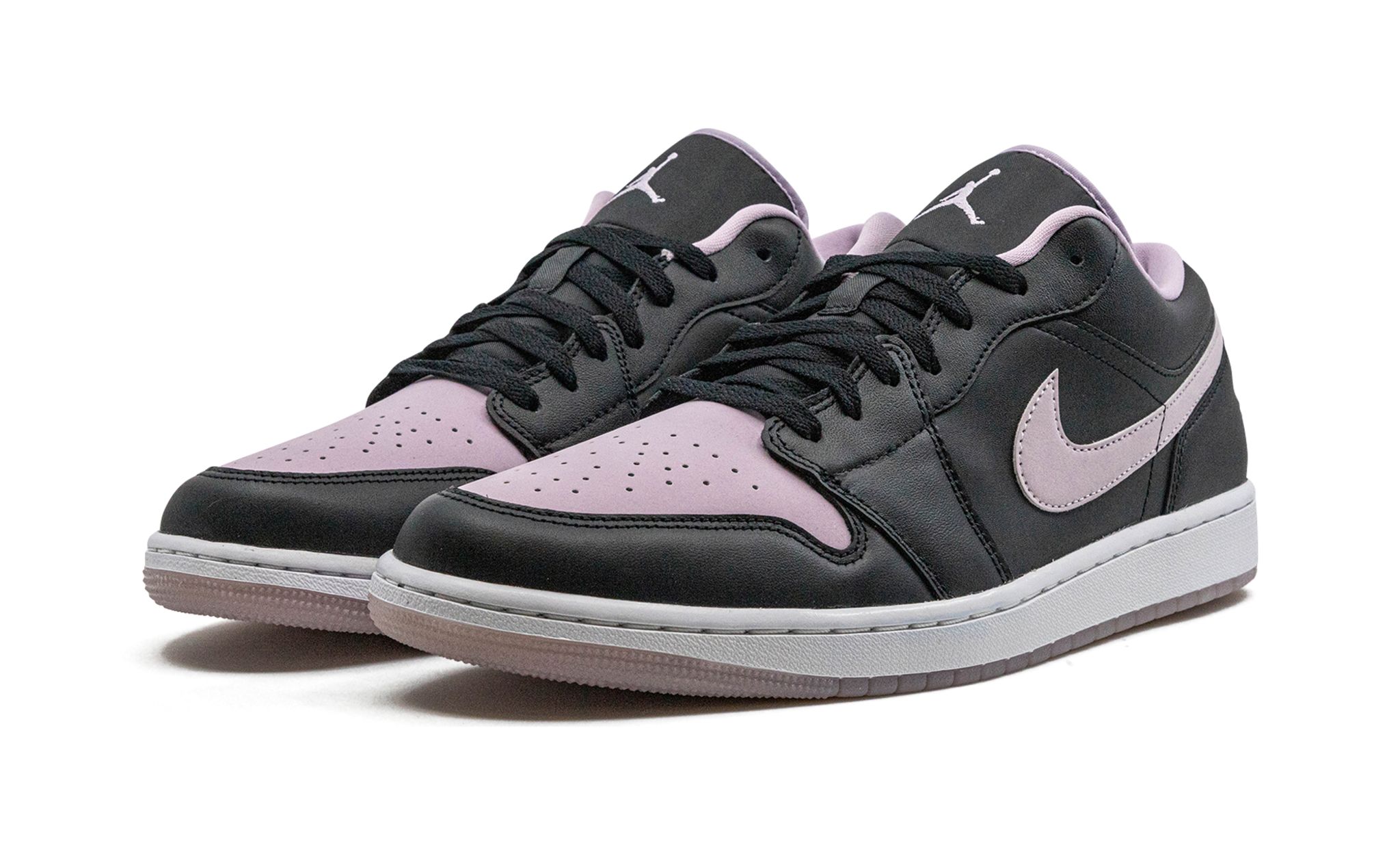 Air Jordan 1 Low SE Black Iced Lilac