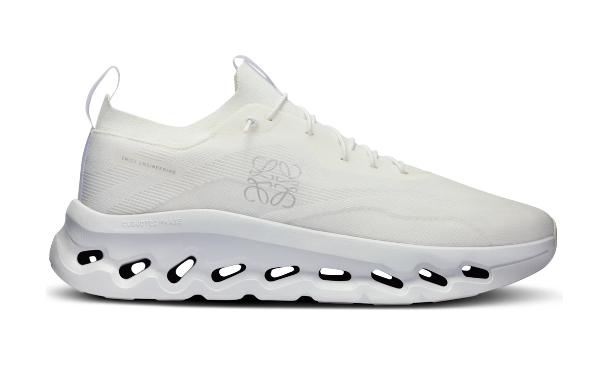 Cloudtilt LOEWE All White M