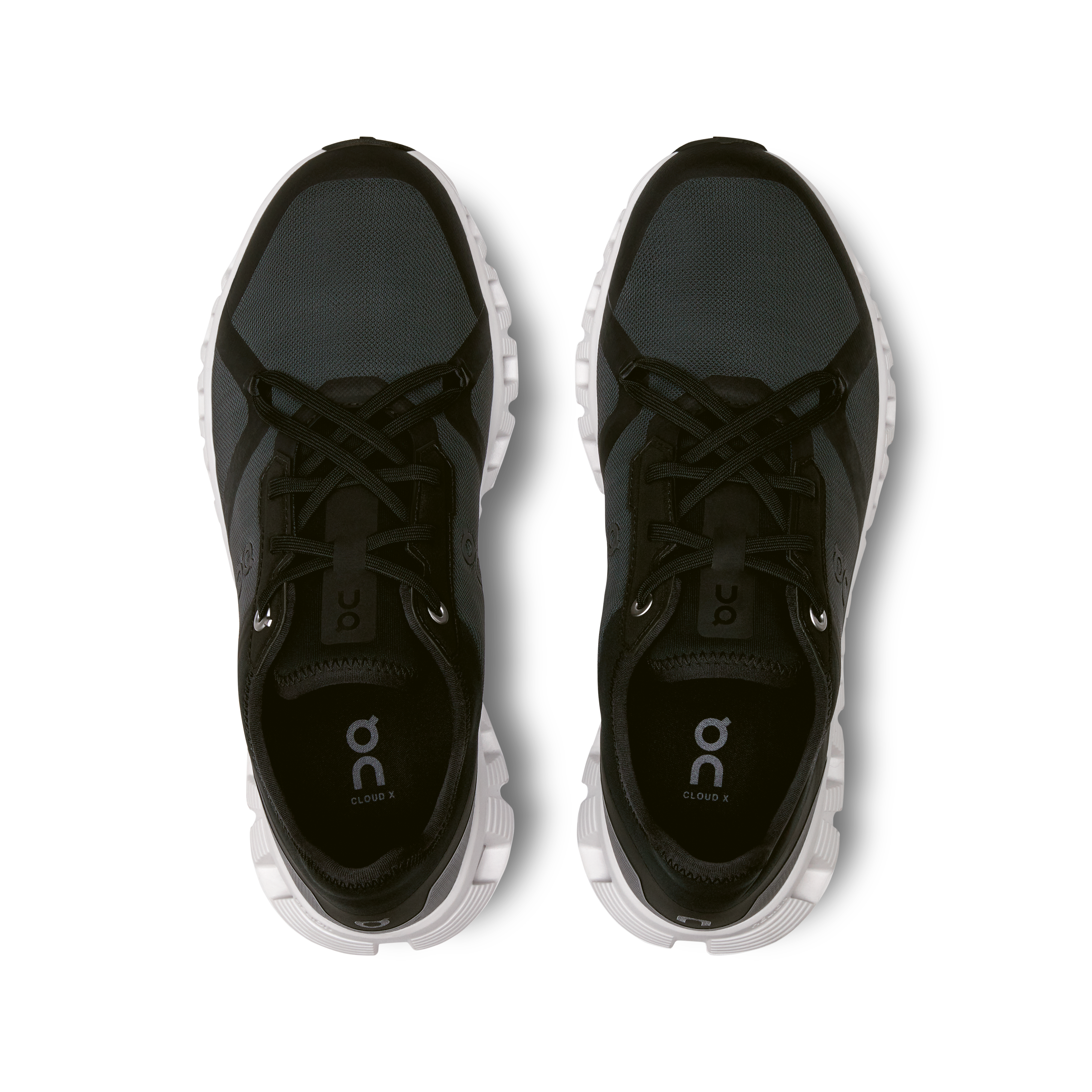 ON Wmns Cloud X 3 AD 'Black White'