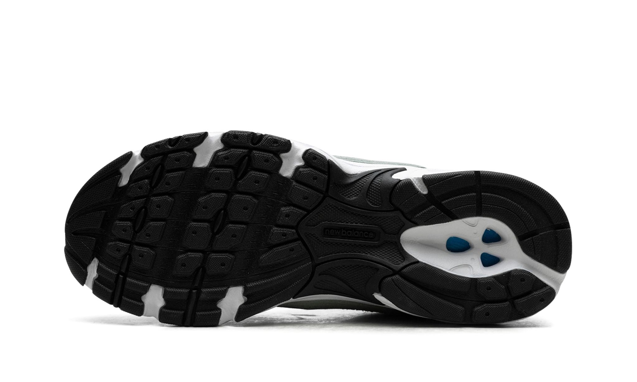 530 'Juniper Shadow Grey'