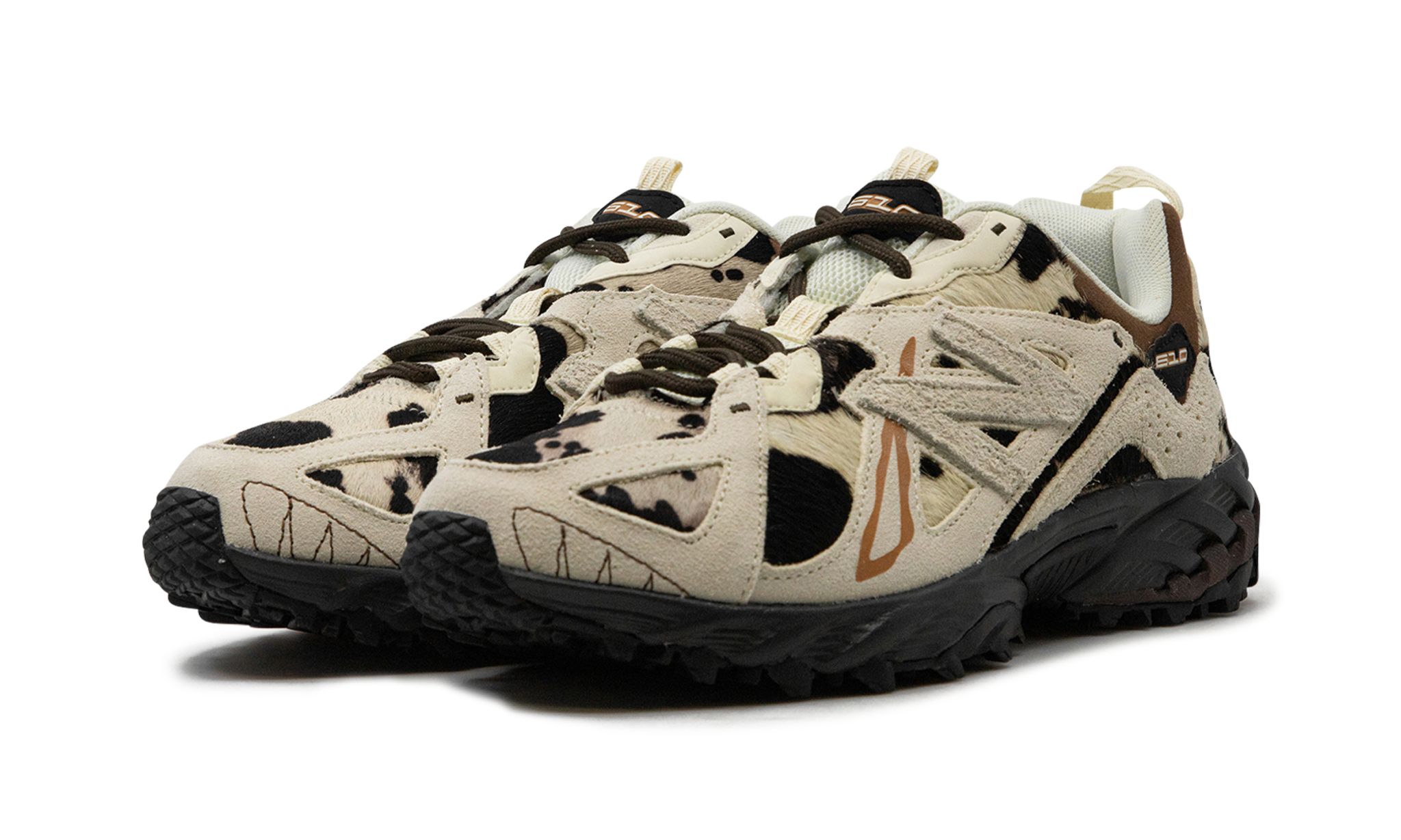 610v1 'Cow Print'