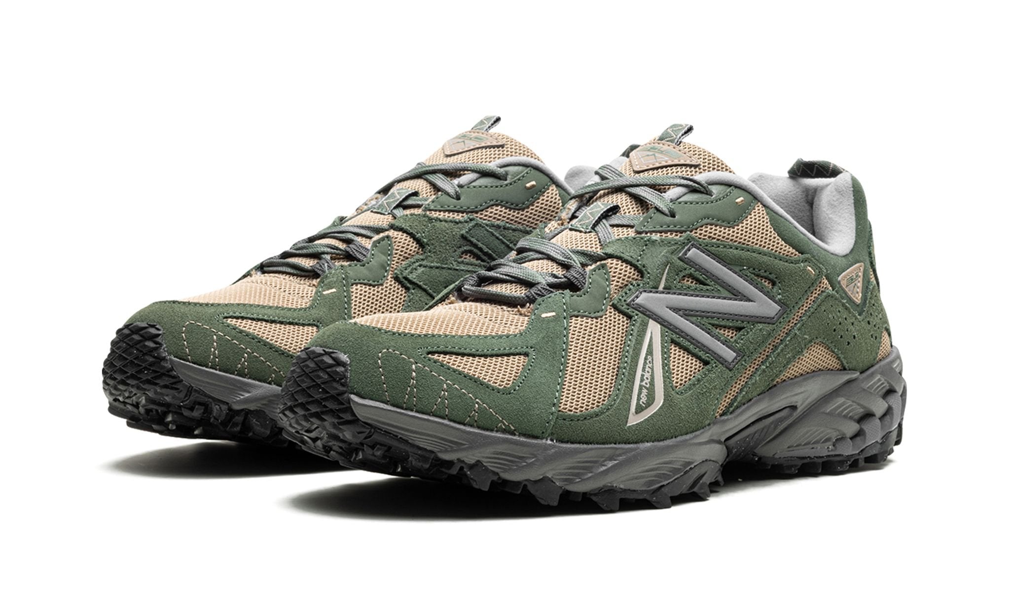 610 'Deep Olive Green'