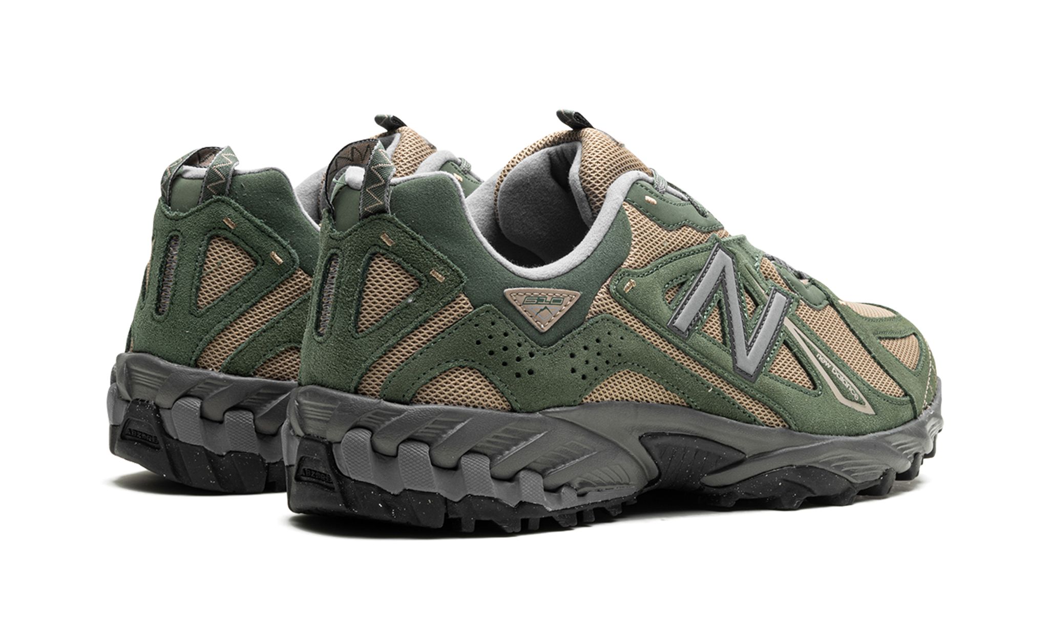 610 'Deep Olive Green'
