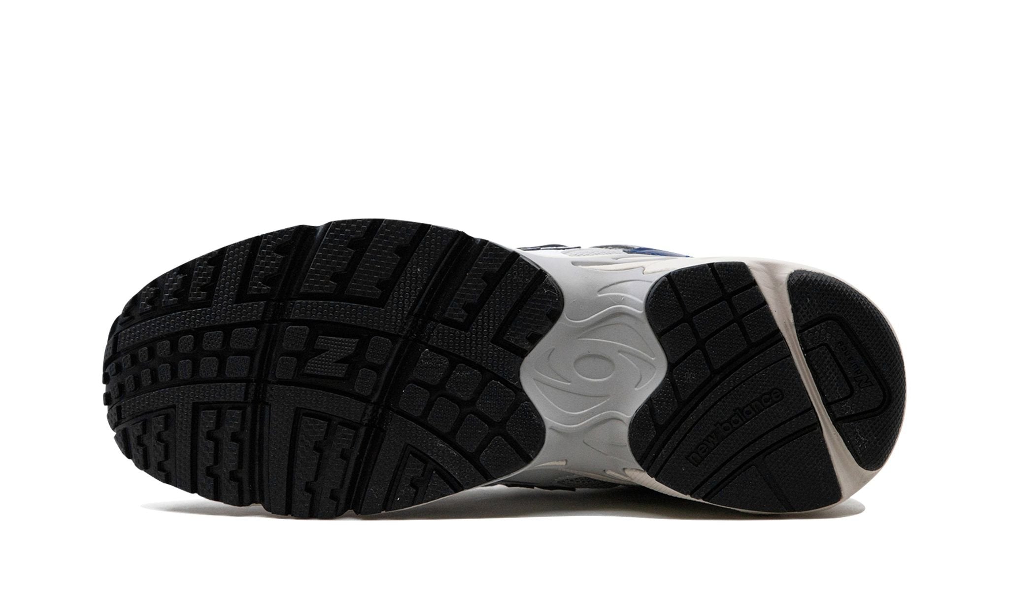 725 'Atlantic Blue Grey Matter'