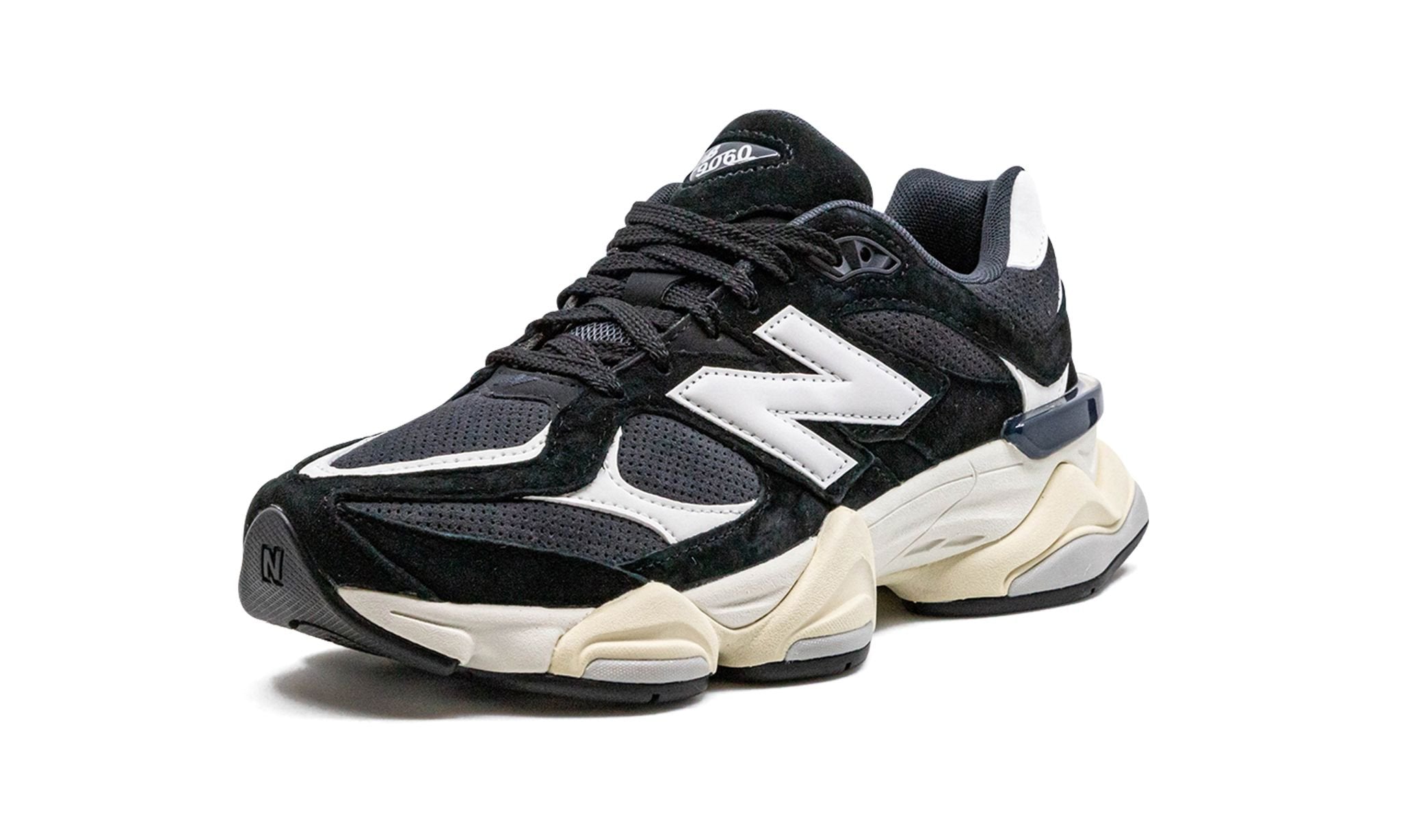9060 'Black White'