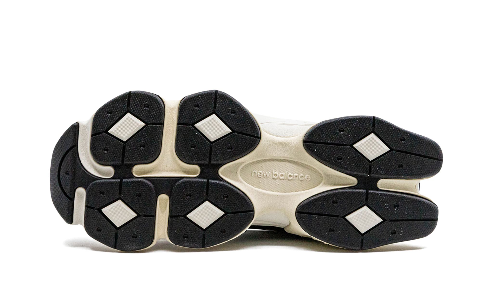 9060 'Black White'